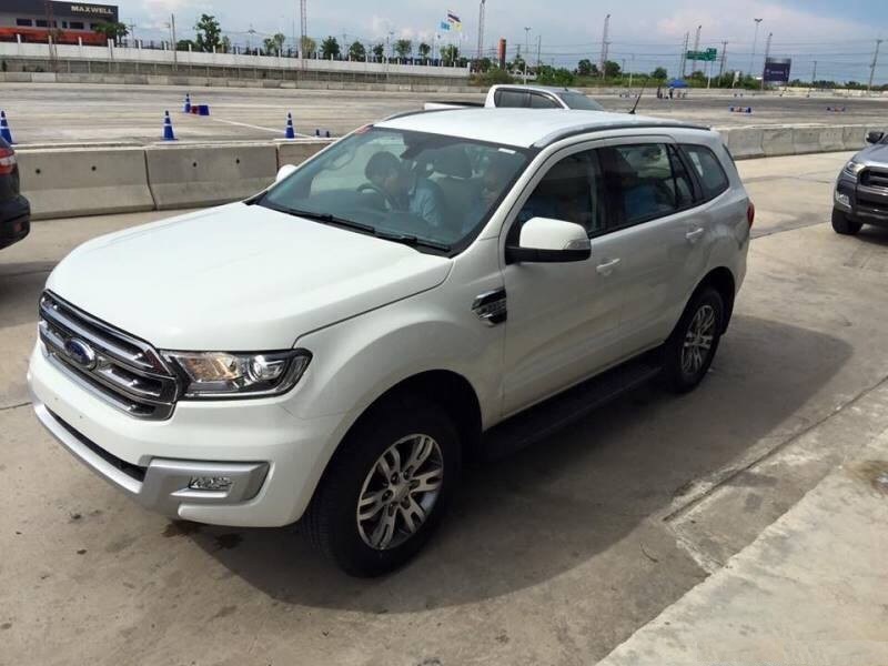 Ford Everest 2017 Nhập Th&aacute;i Lan