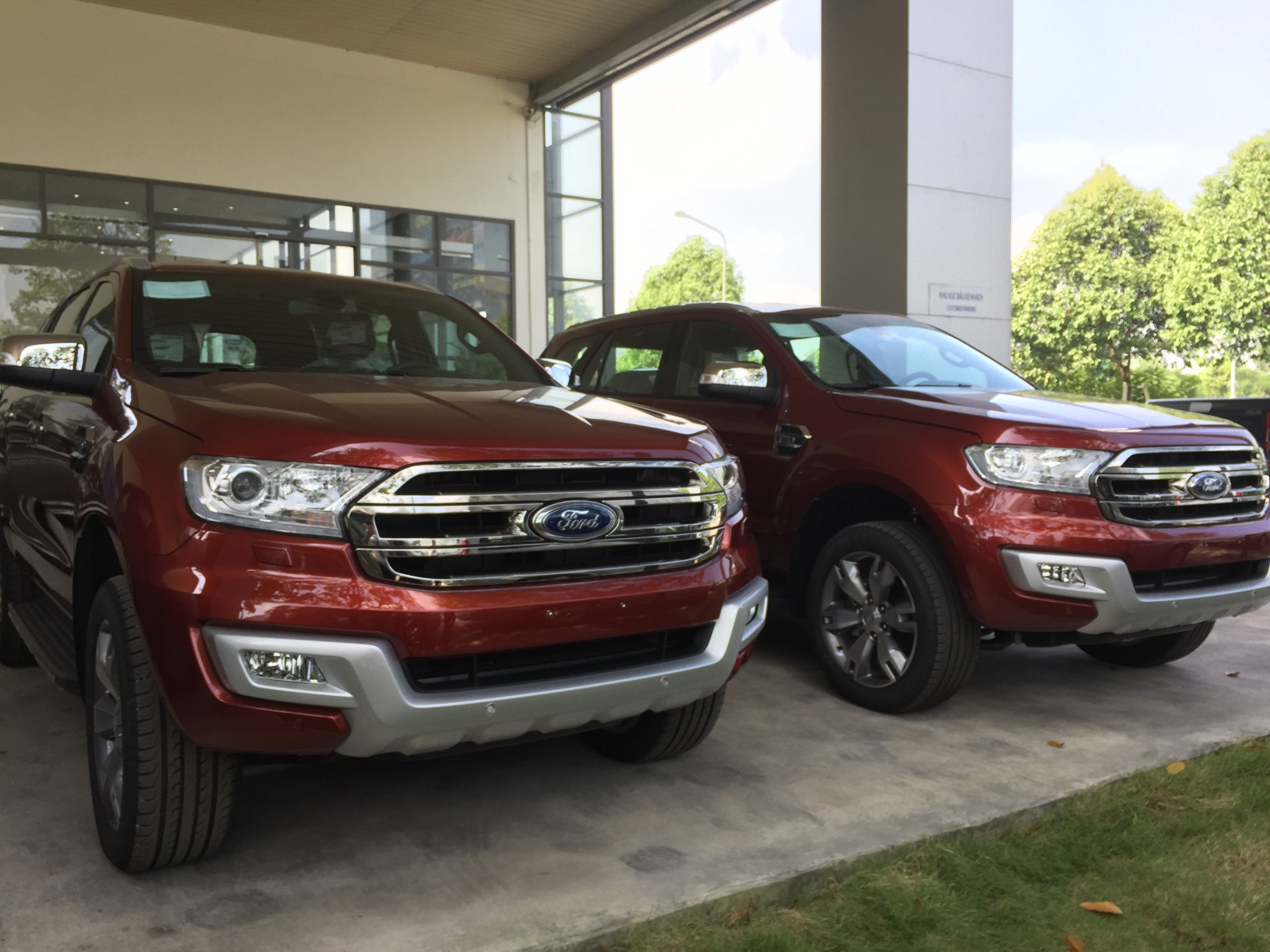 Ford Everest 2017 phi&ecirc;n bản mới